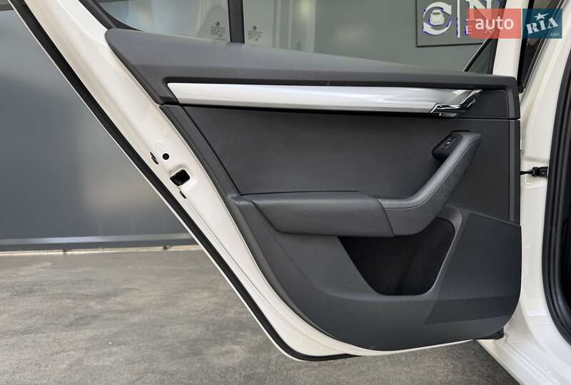 Лифтбек Skoda Octavia 2016 в Киеве