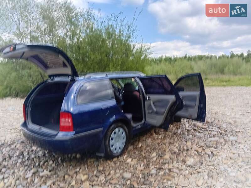 Універсал Skoda Octavia 2002 в Надвірній