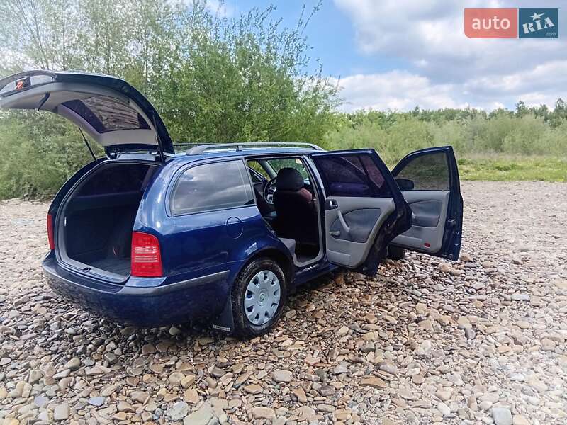 Універсал Skoda Octavia 2002 в Надвірній