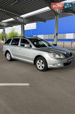 Універсал Skoda Octavia 2011 в 