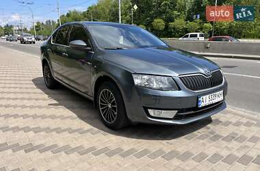 Лифтбек Skoda Octavia 2015 в 