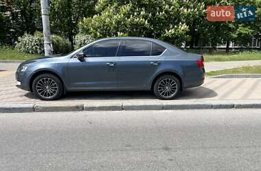 Лифтбек Skoda Octavia 2015 в 