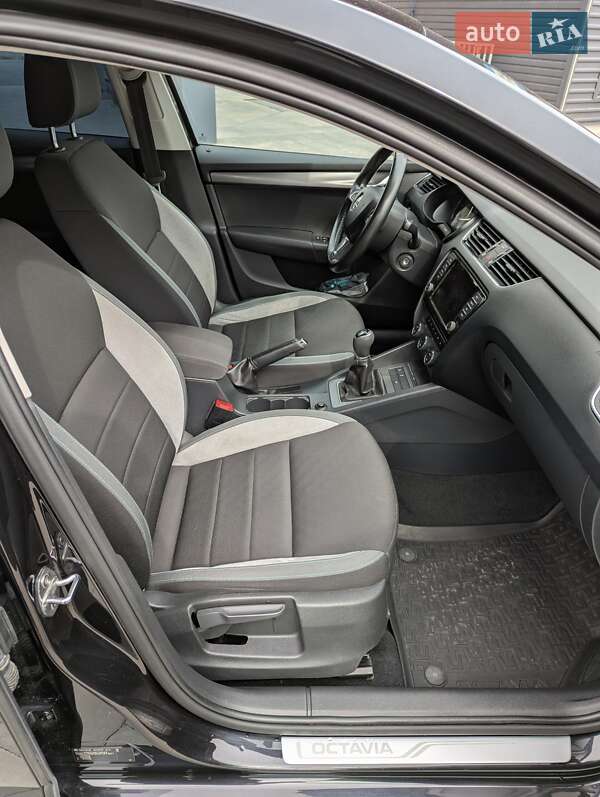 Універсал Skoda Octavia 2016 в Самборі