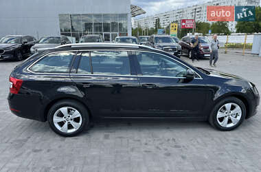 Універсал Skoda Octavia 2017 в 