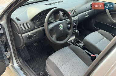 Универсал Skoda Octavia 2003 в 