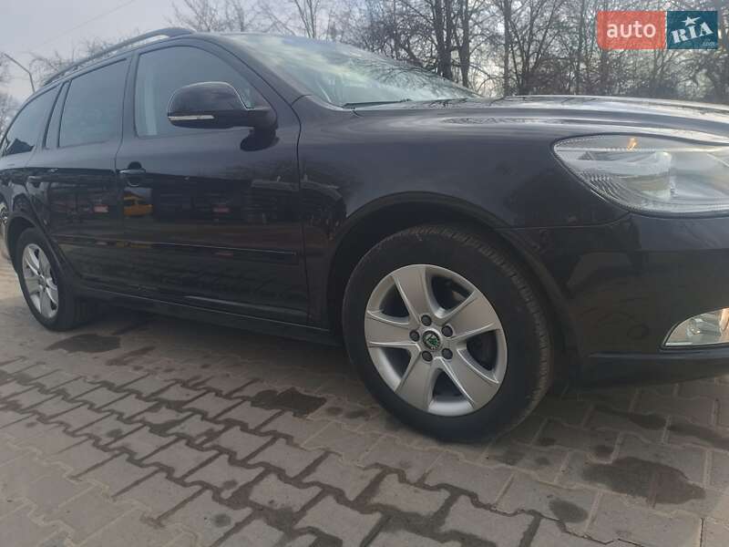 Универсал Skoda Octavia 2011 в Богородчанах