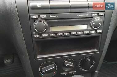 Лифтбек Skoda Octavia 2008 в 
