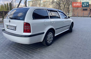 Универсал Skoda Octavia 2001 в 