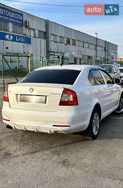 Универсал Skoda Octavia 2010 в 