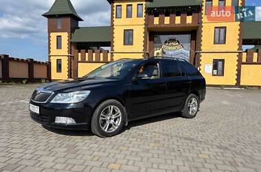 Універсал Skoda Octavia 2009 в Чернівцях