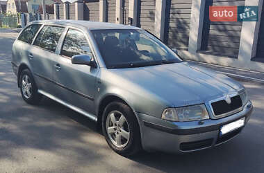 Универсал Skoda Octavia 2003 в Виннице