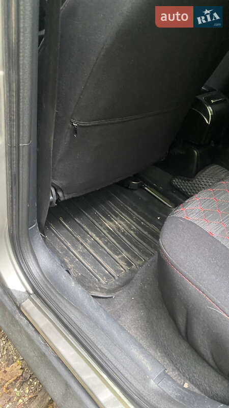 Ліфтбек Skoda Octavia 2006 в Черкасах