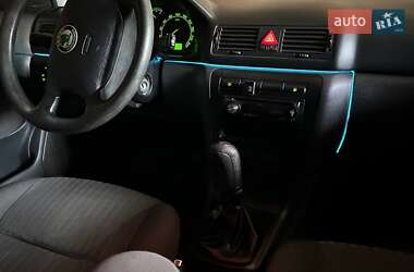 Ліфтбек Skoda Octavia 2002 в 