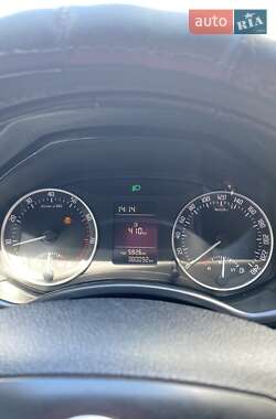 Универсал Skoda Octavia 2010 в 