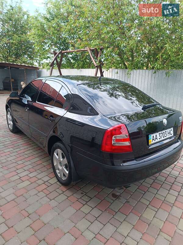 Лифтбек Skoda Octavia 2008 в 