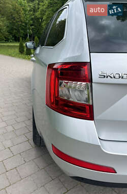 Универсал Skoda Octavia 2015 в 