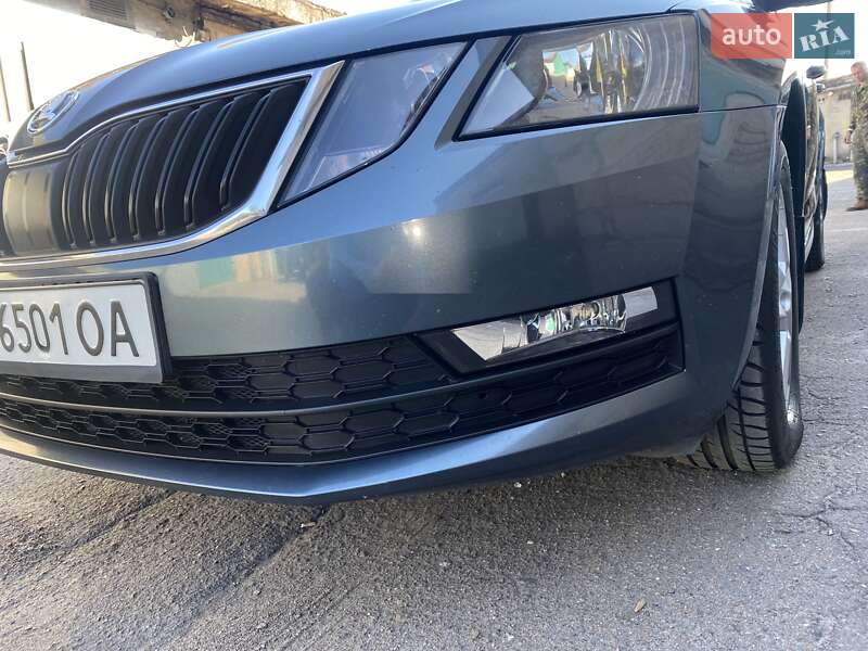 Лифтбек Skoda Octavia 2017 в Днепре