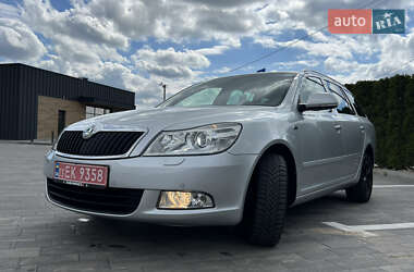 Універсал Skoda Octavia 2012 в 