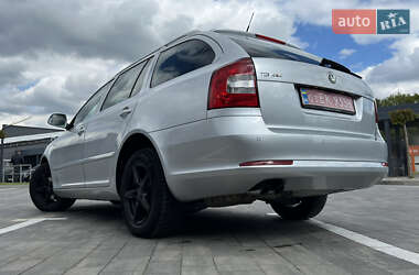 Універсал Skoda Octavia 2012 в 