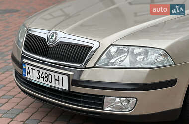 Лифтбек Skoda Octavia 2005 в 