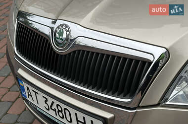 Лифтбек Skoda Octavia 2005 в 