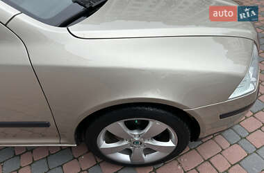 Лифтбек Skoda Octavia 2005 в 