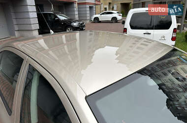 Лифтбек Skoda Octavia 2005 в 