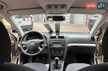 Лифтбек Skoda Octavia 2005 в 
