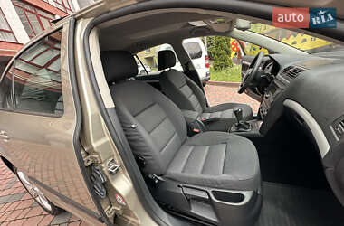 Лифтбек Skoda Octavia 2005 в 