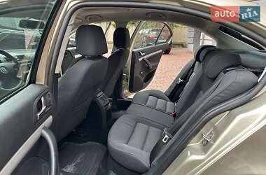 Лифтбек Skoda Octavia 2005 в 