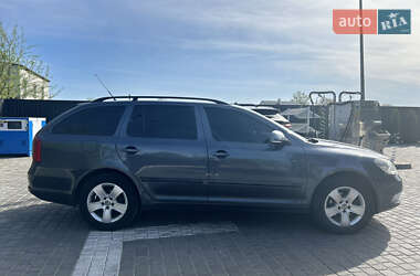 Універсал Skoda Octavia 2010 в 