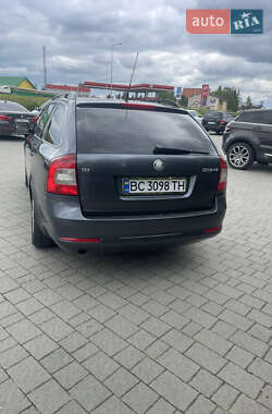 Универсал Skoda Octavia 2009 в 