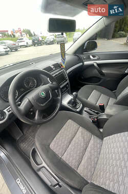 Универсал Skoda Octavia 2009 в 
