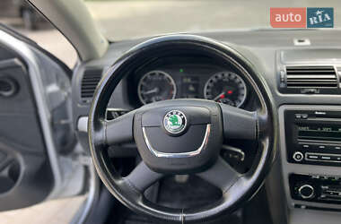 Лифтбек Skoda Octavia 2009 в 