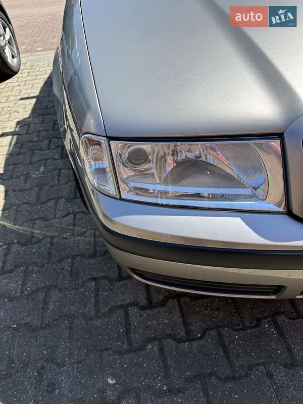 Ліфтбек Skoda Octavia 2008 в Львові