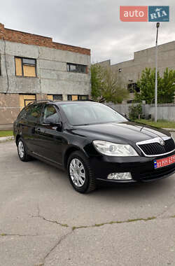 Універсал Skoda Octavia 2009 в Охтирці
