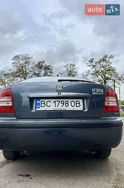 Лифтбек Skoda Octavia 2008 в 