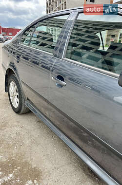 Лифтбек Skoda Octavia 2008 в 