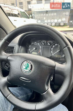 Лифтбек Skoda Octavia 2008 в 