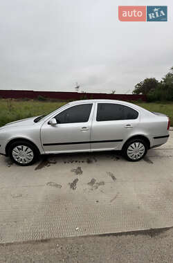 Лифтбек Skoda Octavia 2004 в 