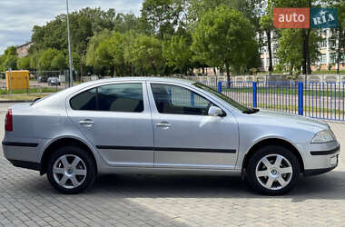 Лифтбек Skoda Octavia 2007 в 