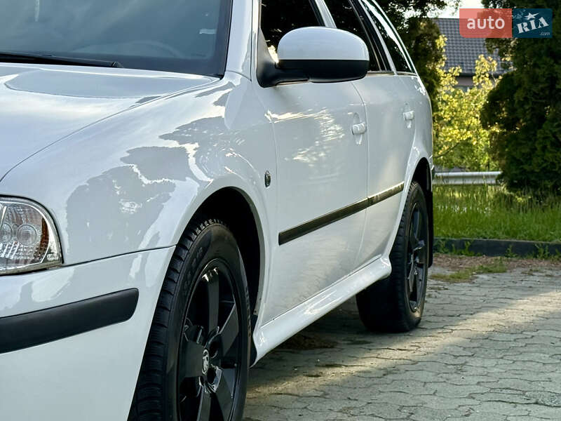 Універсал Skoda Octavia 2010 в Дубні