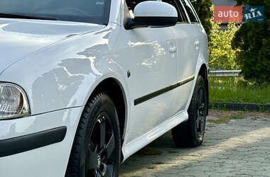 Универсал Skoda Octavia 2010 в 