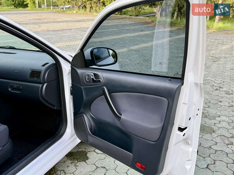 Універсал Skoda Octavia 2010 в Дубні