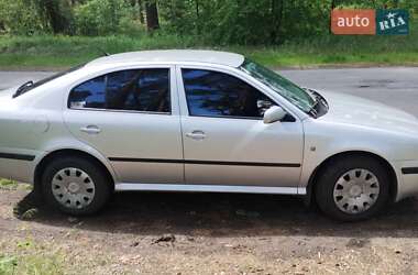 Лифтбек Skoda Octavia 2008 в 