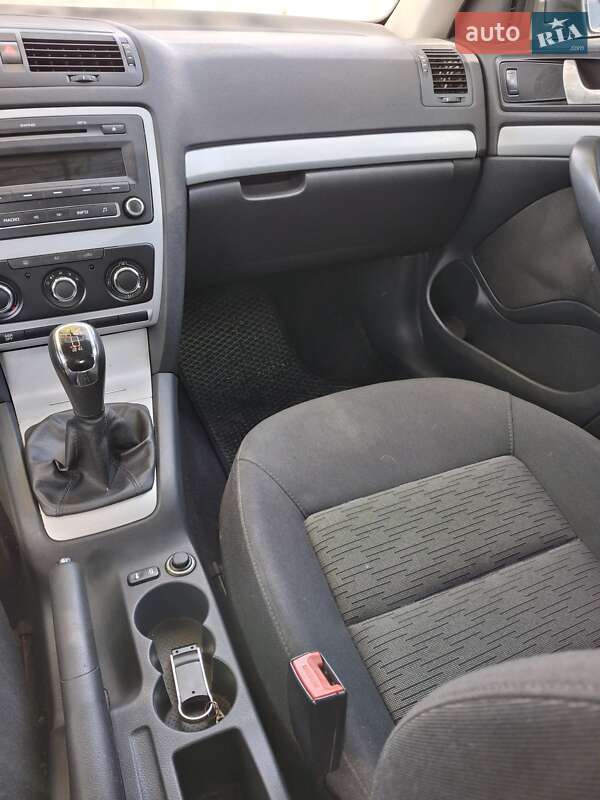 Ліфтбек Skoda Octavia 2012 в Львові