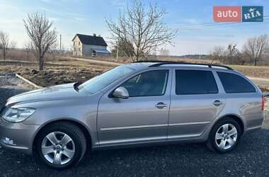 Универсал Skoda Octavia 2011 в 