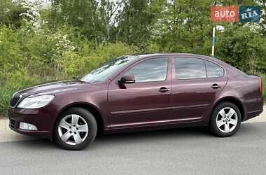Лифтбек Skoda Octavia 2010 в 