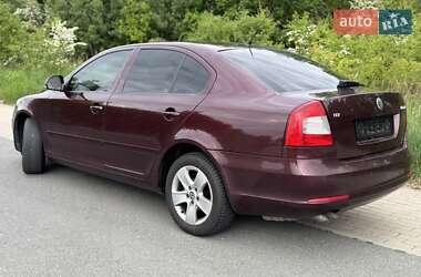 Лифтбек Skoda Octavia 2010 в 