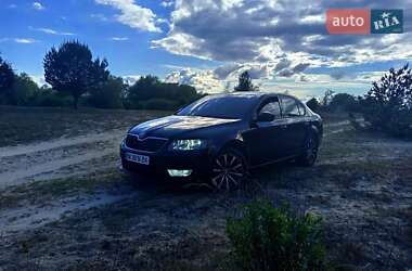 Лифтбек Skoda Octavia 2015 в Вараше